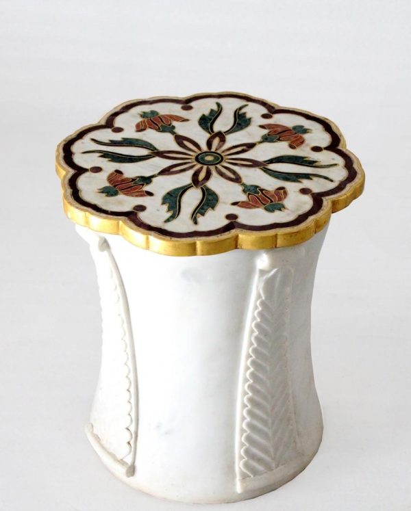 MUGHAL STYLE SIDE TABLE IN WHITE MARBLE WITH GOLD LEAFING - Image 3